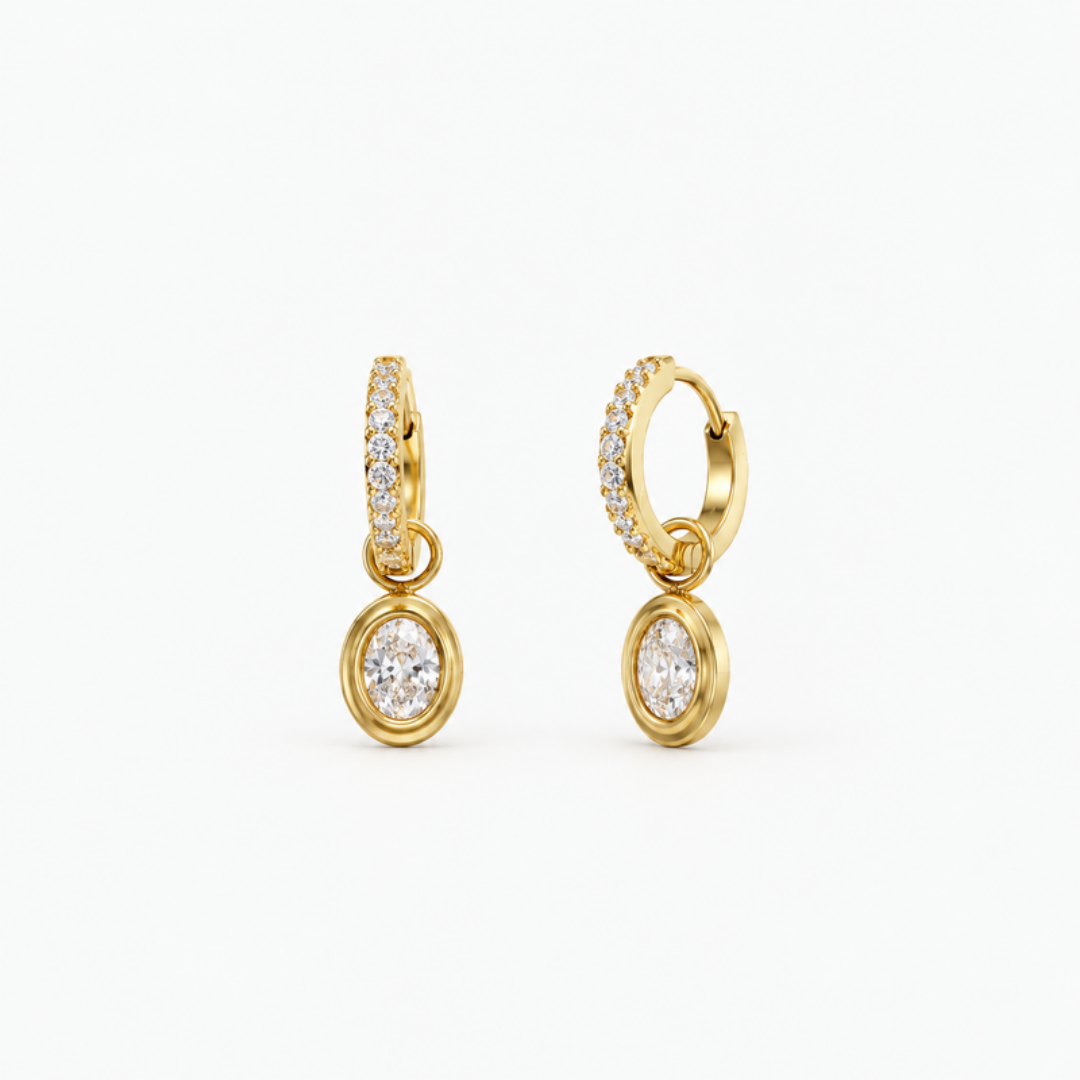 Oval Bezel Charm-Creolen Gold