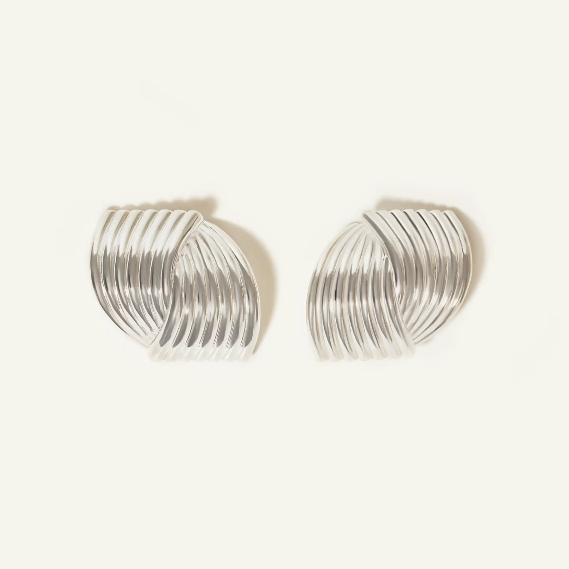 heyam-luxe-earrings-silver.webp