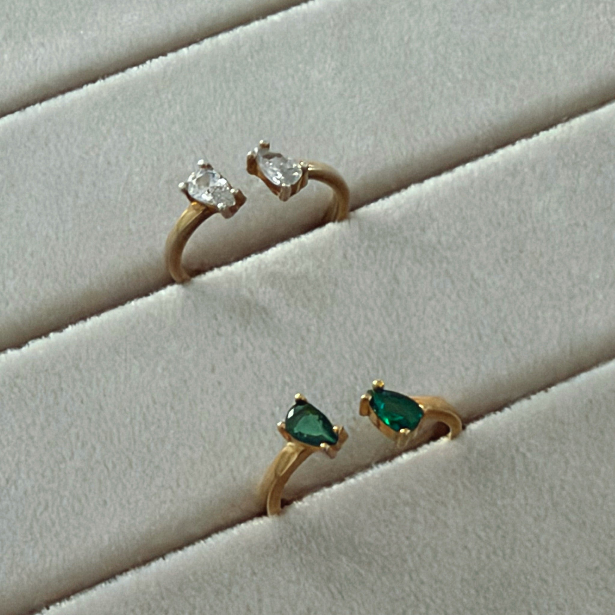 lumiere-ring_lumiere-green-ring_gold_03.jpg